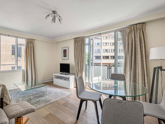 Apartment for rent in Victoria, Greater London
