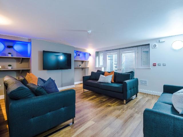 House for rent in Headingley Hill, Leeds
