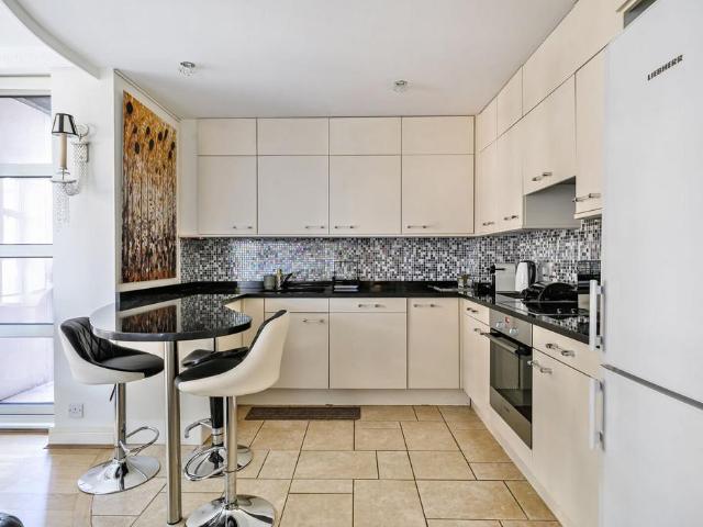 House for rent in Belgravia, Greater London