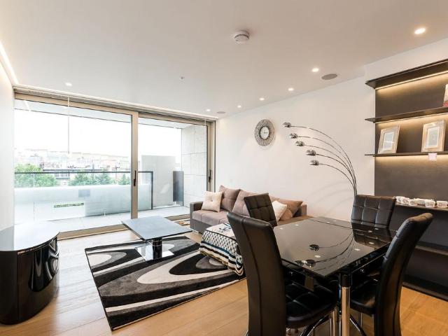 Apartment for rent in Victoria, Greater London