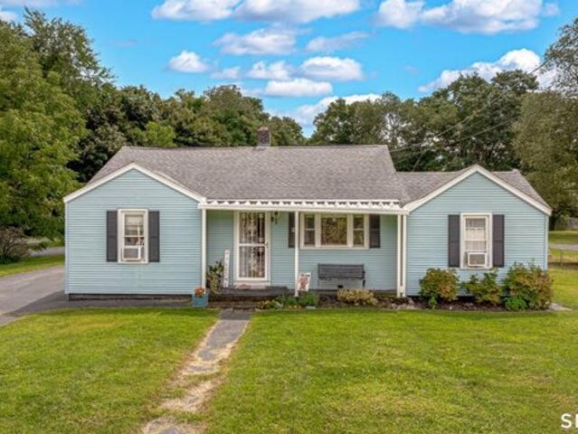 House for sale in Mansfield Center, Connecticut