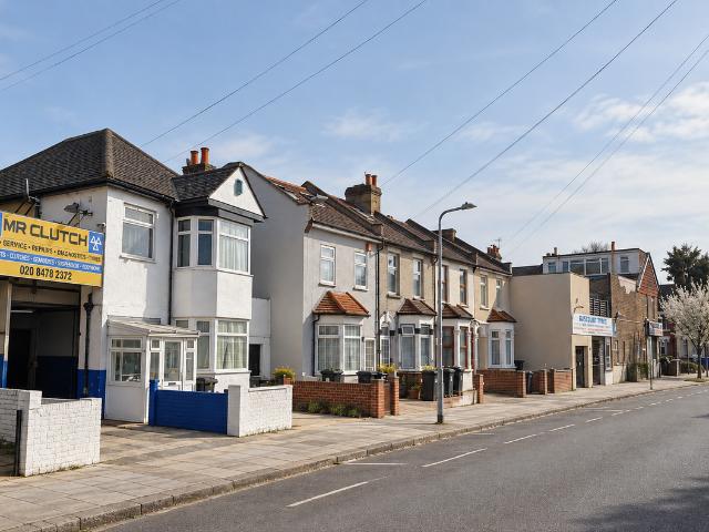 House for rent in London Borough of Redbridge, Greater London