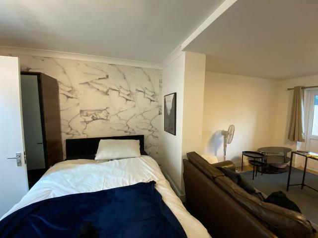Studio for rent in London Borough of Redbridge, Greater London