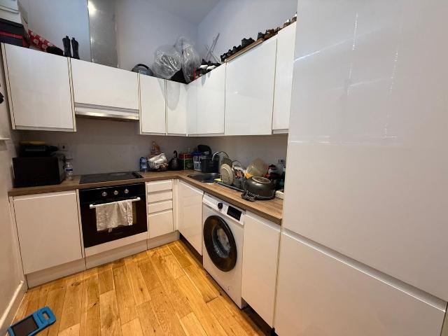 Apartment for rent in Elmhurst, Aylesbury