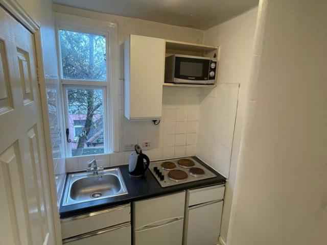 Studio for rent in Round Hill, Brighton & Hove