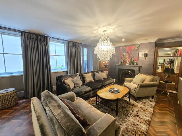 Apartment for rent in Covent Garden, Victoria