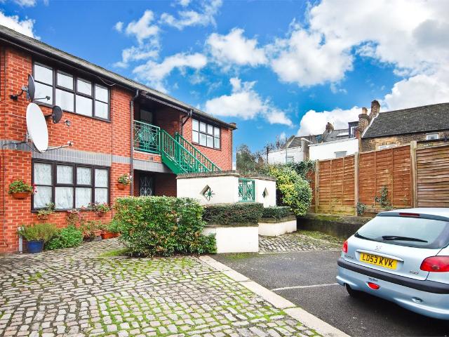 Room for rent in Harlesden, Greater London