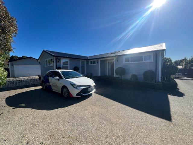 House for rent in Awhitu, Oroua County