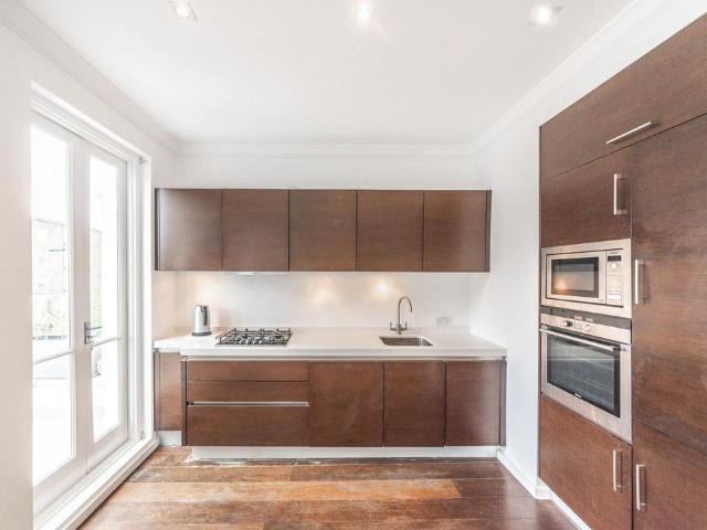 House for rent in Belsize Park, Greater London