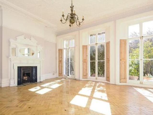 House for rent in Lyons, Greater London