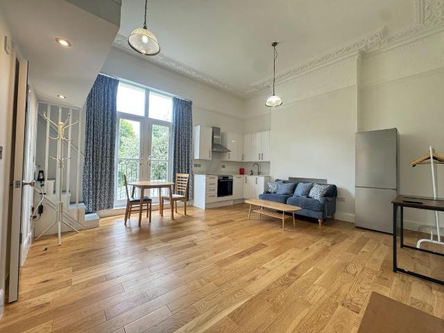 Studio for rent in Swiss Cottage, Greater London