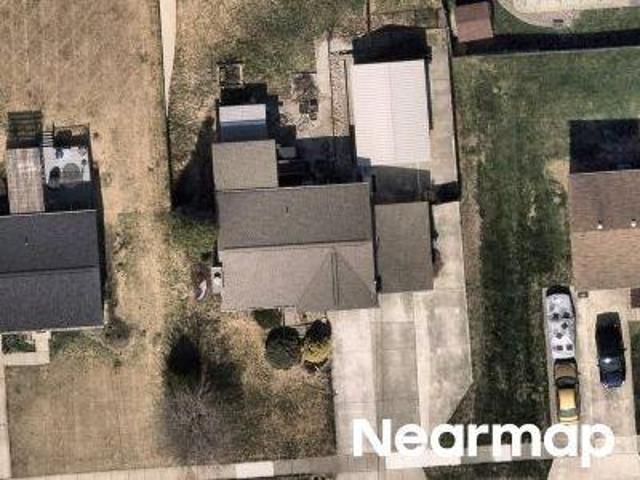 House for sale in Roselawn, Ohio