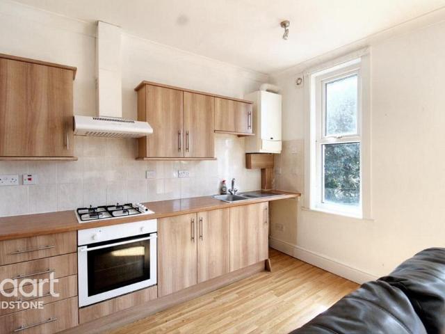 Apartment for rent in Ringlestone, Maidstone