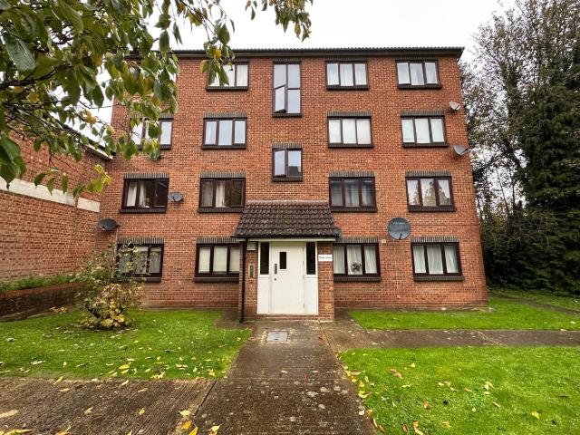 Apartment for rent in Ringlestone, Maidstone