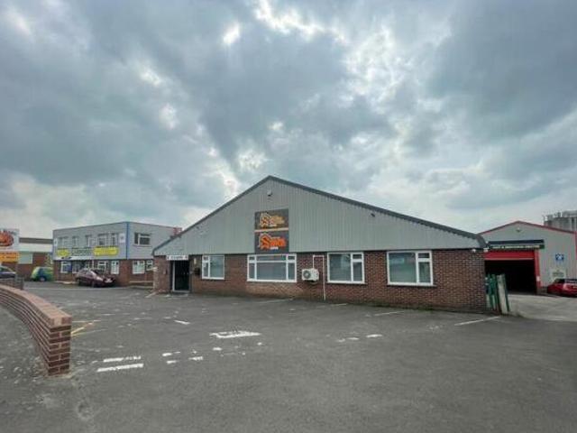 House for sale in Yeovil, Somerset