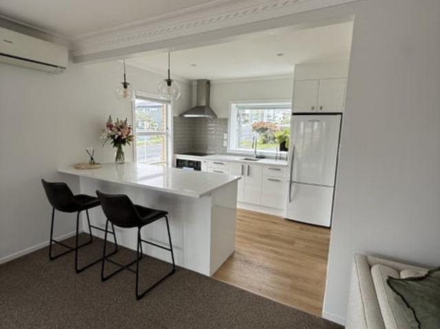 Apartment for rent in Bucklands Beach, Howick