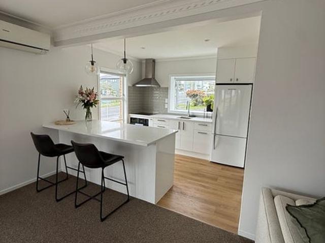 Apartment for rent in Bucklands Beach, Howick