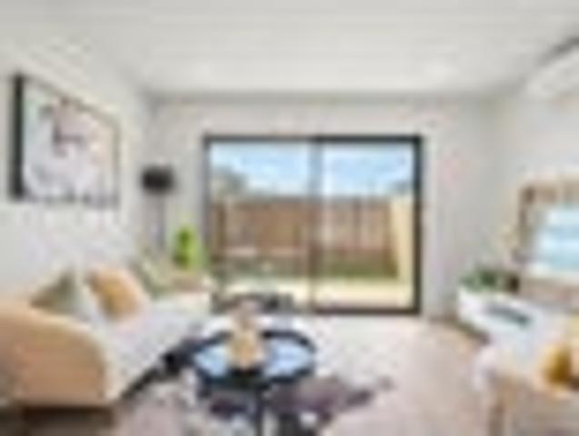 Townhouse for rent in Howick, Oroua County