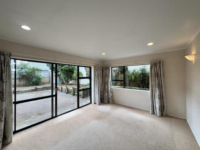 House for rent in Eastern Beach, Howick