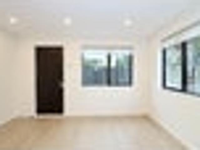 Townhouse for rent in Howick, Oroua County