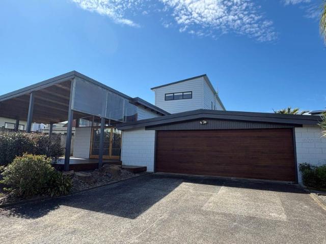 House for rent in Eastern Beach, Howick
