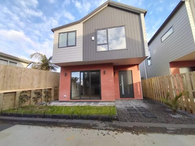 House for rent in Howick, Oroua County