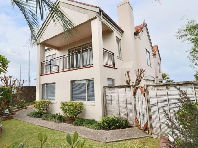 House for rent in Eastern Beach, Howick