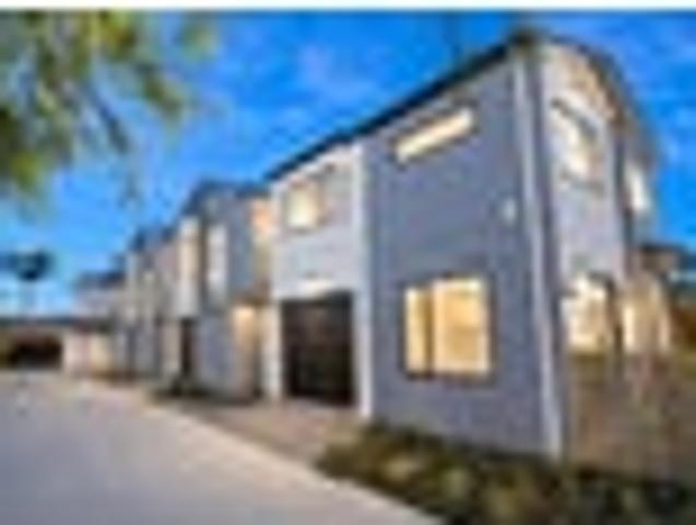 Townhouse for rent in Howick