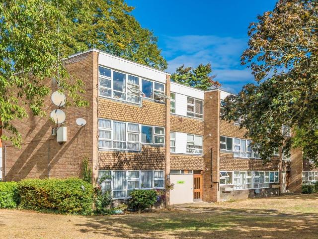 Apartment for rent in Ham, Greater London