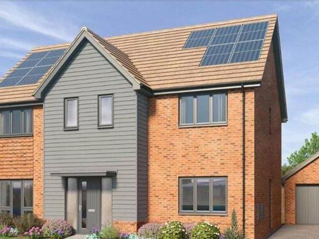 House for sale in Crowthorne