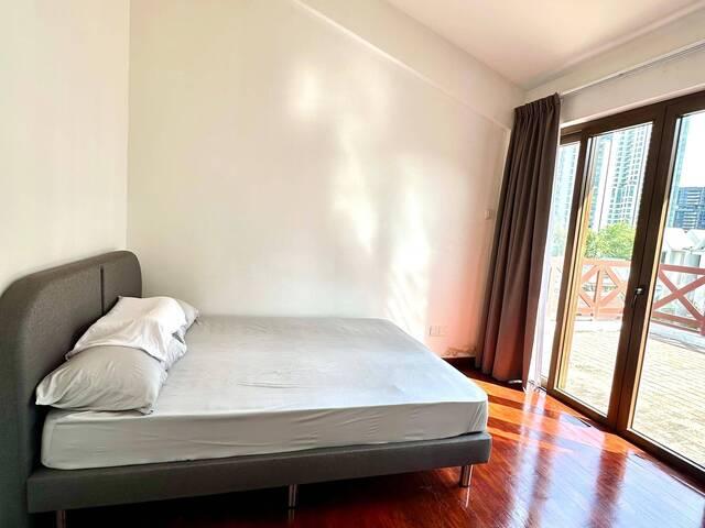 Condominium for rent in Newton, 11 Central, Newton