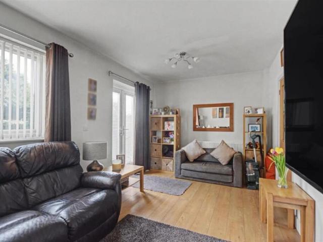 House for rent in Caldermill, East Midlands