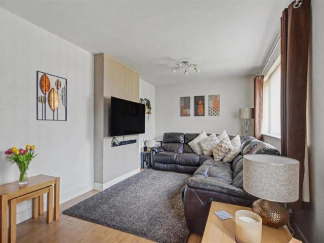 House for rent in Caldermill, East Midlands