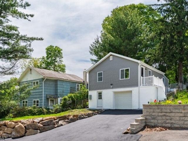 House for sale in Glasser, New Jersey