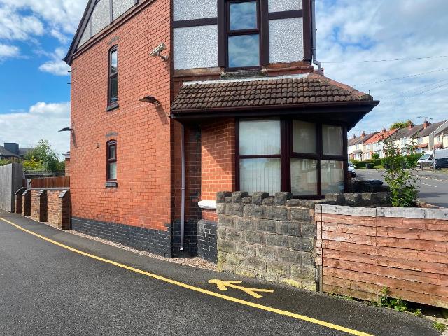 Studio for rent in Whittleford, Camp Hill