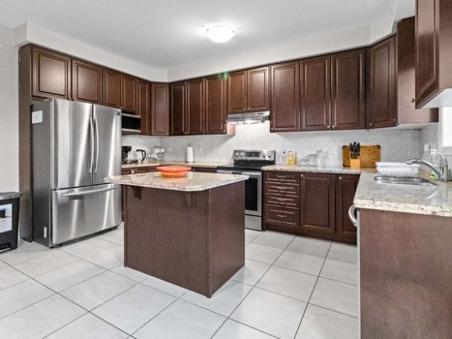 House for rent in Georgina, Ontario