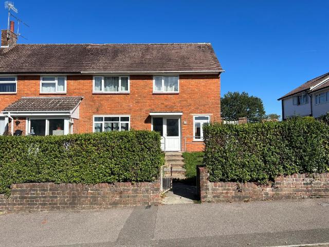 House for rent in Gossops Green, Crawley
