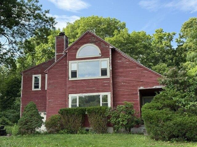 House for sale in Dudley, Massachusetts