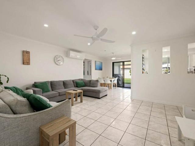 Room for rent in Kings Creek, Queensland
