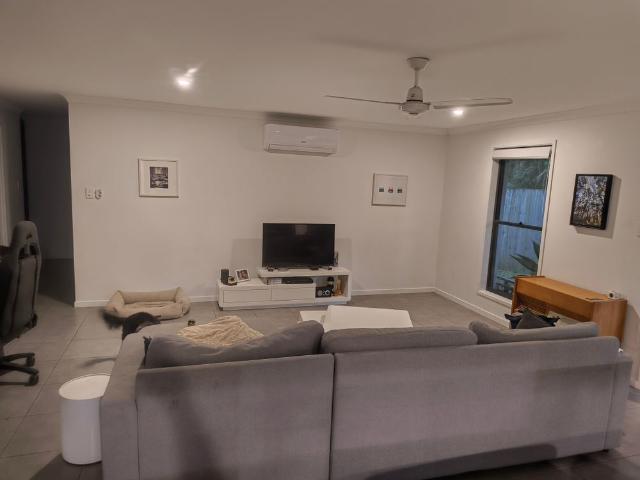 Room for rent in Kings Creek, Queensland