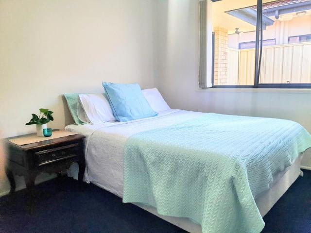 Room for rent in Kings Creek, Queensland