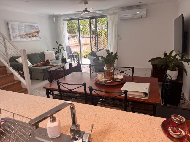 Room for rent in Kings Creek, Queensland