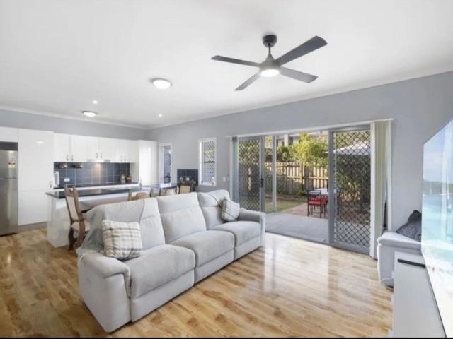 Townhouse for rent in Kings Creek, Queensland