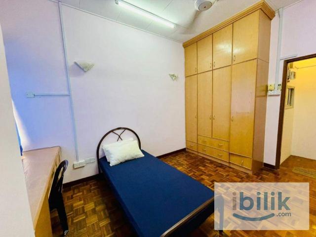 Room for rent in Petaling, Damansara Damai
