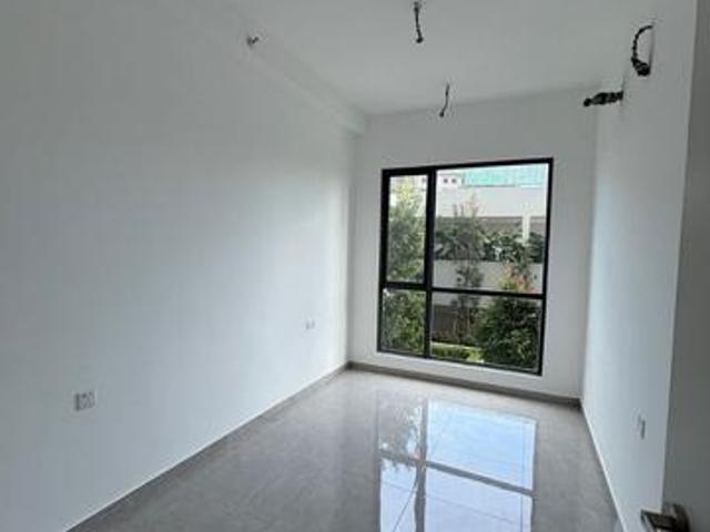Serviced Residence for sale in Wellesley, Penang
