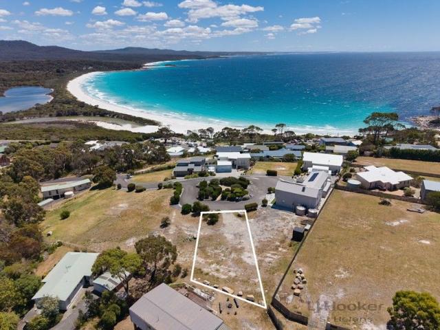 Land for sale in Binalong Bay, Tasmania