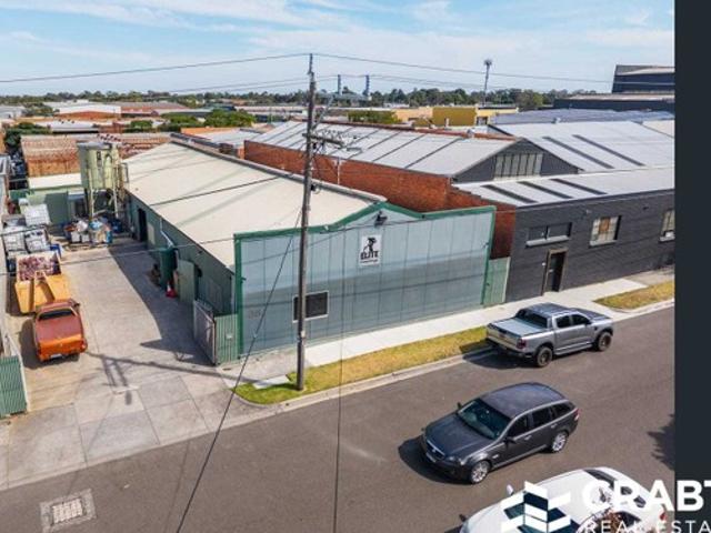 Warehouse for rent in Huntingdale, Melbourne