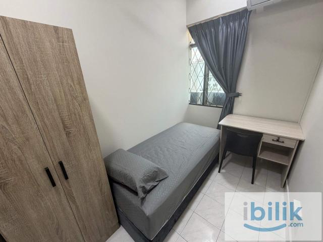 Room for rent in Petaling, Damansara Damai