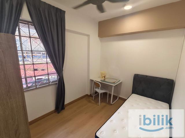 Room for rent in Petaling, Damansara Damai