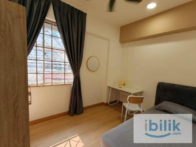 Room for rent in Petaling, Damansara Damai